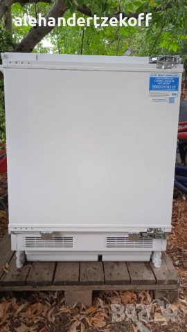 Малък хладилник за вграждане BEKO BU 1153 HCN 82.00 см