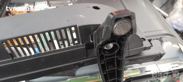 Стойкa за телевизор JVC Модел  LT-32VH3905, снимка 3 - Стойки, 3D очила, аксесоари - 32966270