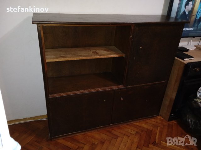 Старинен шкаф цвят венге 130х38х115см, снимка 2 - Шкафове - 40603261