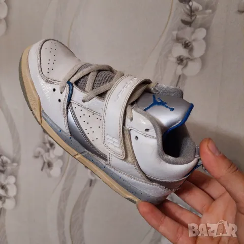 маратонки  Jordan Flight 45 GS номер 31 ,5-32, снимка 5 - Детски маратонки - 49548835