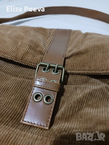 Кадифена нова чанта, снимка 2 - Чанти - 53488435