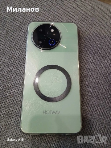 Продавам телефон Hotwav note 18gt,8 рам,256 ром,зелен като нов