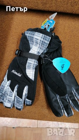 Продавам нови качествени  мъжки четирислойни водоустойчиви ръкавици за ски, снимка 2 - Зимни спортове - 35610738