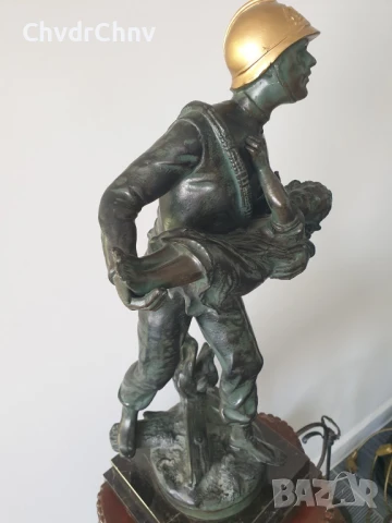 54см-14кг Moreau статуетка/стара френска бронзова скулптура/фигура на пожарникар с момиченце, снимка 2 - Антикварни и старинни предмети - 51320744