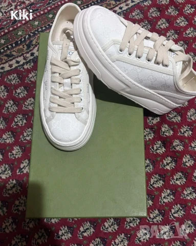 Дамски кецове - Guess!