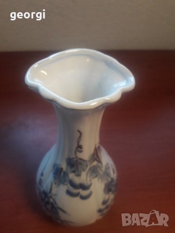 Порцеланова ваза, снимка 5 - Вази - 32564338