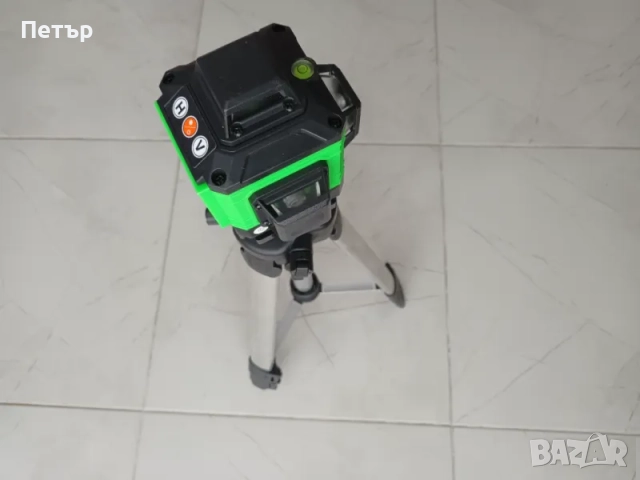 Лазерен нивелир 16 линии + 2 батерии, дистанционно, трипод 1м, магнитна стойка, IP54, снимка 5 - Кабели и адаптери - 42917155