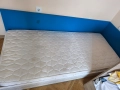 Единично легло с еднолицев матрак, спешна продажба, снимка 1