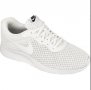 оригинални маратонки  Nike Tanjun номер 42, снимка 3