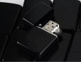 Zippo / Зиппо запалка за гравиране ( 2 Цвята ), снимка 3