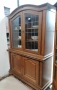 Винтидж шкаф / витрина от масивно дърво с красива извита линия и оригинални стъклени врати., снимка 6