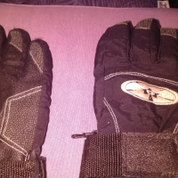 Скиорски  Maui Wowie маркови непромокаеми отлични ръкавици 30х14см размер М, снимка 3 - Зимни спортове - 44928758