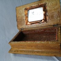 Стара дървена кутия, дърворезба, меден обков, снимка 8 - Други - 35538326