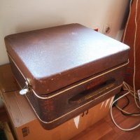 Лампов магнетофон Мелодия МГ-56 1958 г., снимка 7 - Антикварни и старинни предмети - 43592078