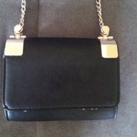 Дамска малка черна чантичка с дълъг синджир, снимка 1 - Чанти - 33281132