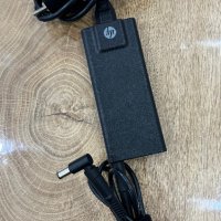 Зарядно HP 90W Slim Combo Adapter с USB порт, снимка 2 - Кабели и адаптери - 44087621