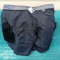 Мъжки къси панталони Motives  - 34 размер, снимка 5 - Къси панталони - 36714651
