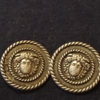 Две метални копчета много красиви маркови 12698 , снимка 1 - Антикварни и старинни предмети - 43267086
