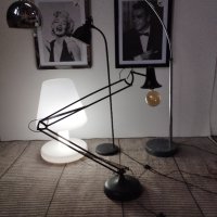 Стояща подова лампа, снимка 2 - Настолни лампи - 43661266
