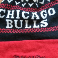 mitchell and ness chicago bulls winter cap - страхотна зимна шапка КАТО НОВА, снимка 4 - Шапки - 34763249