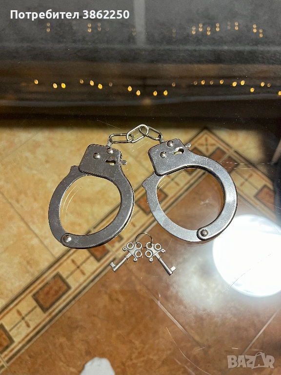 Белезници, снимка 1