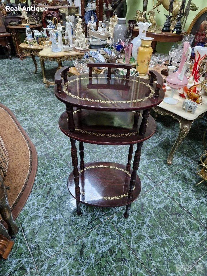 Прекрасна антикварна италианска конзолна масичка , снимка 1