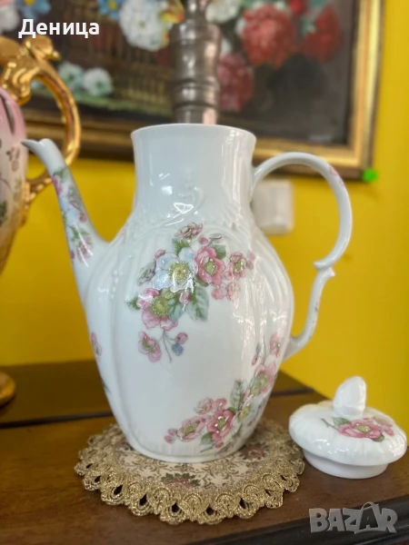 Лиможки порцелан “Claude Brachet“  Истински красавец с много богат и красив релеф, снимка 1