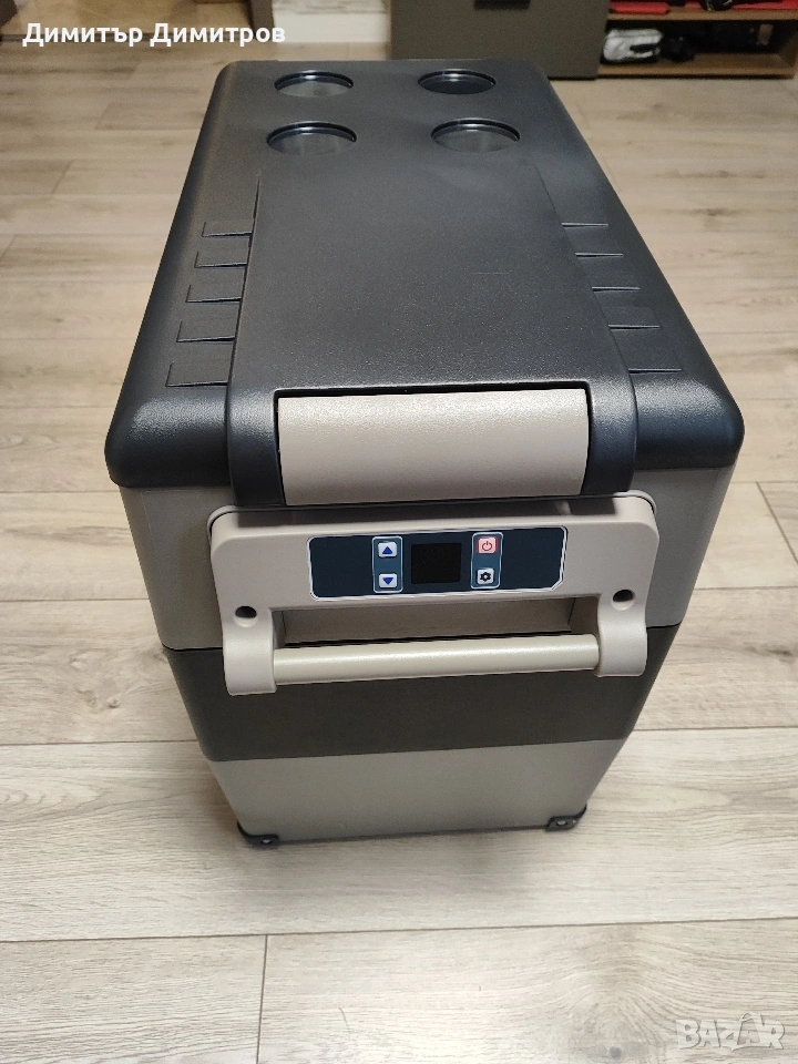 Компресорен хладилник фризер на 12v 55литра, снимка 1