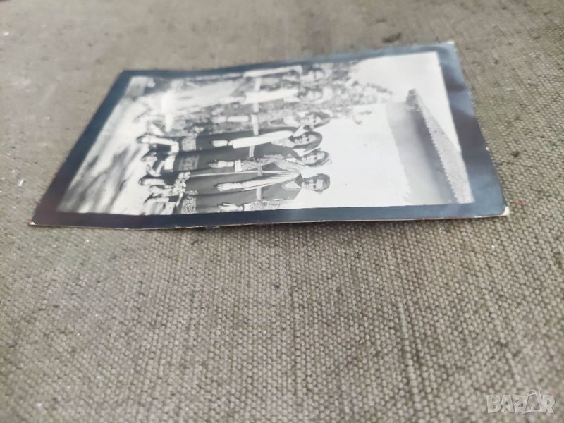 Продавам стари снимки : жени с носии, снимка 1