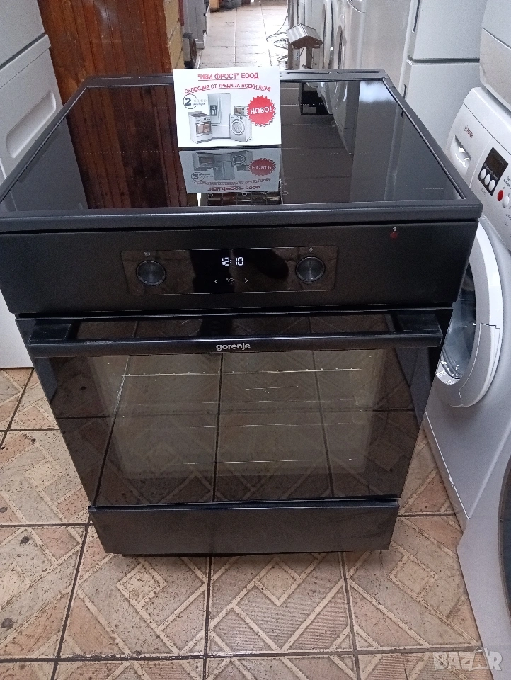 Чисто нова черна свободно стояща печка с индукционни котлони с две години гаранция!, снимка 1