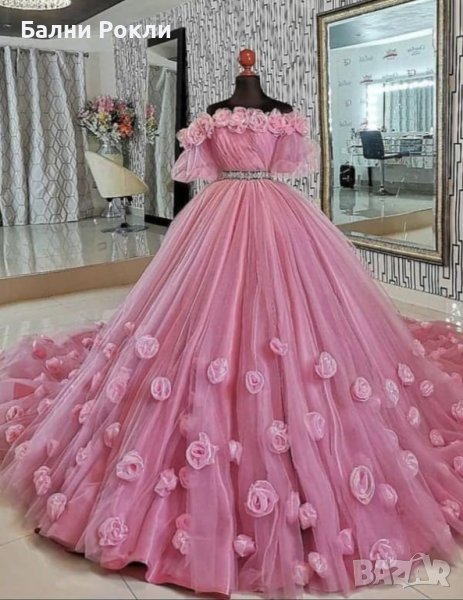 Сватбена рокля с 3 Д рози в нежно розово, снимка 1