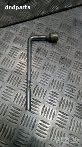 Ключ за гуми Daewoo Nubira 2000г., снимка 1