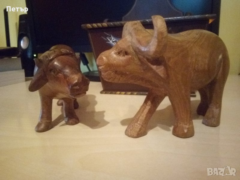 Дървени фигури на биволи, снимка 1