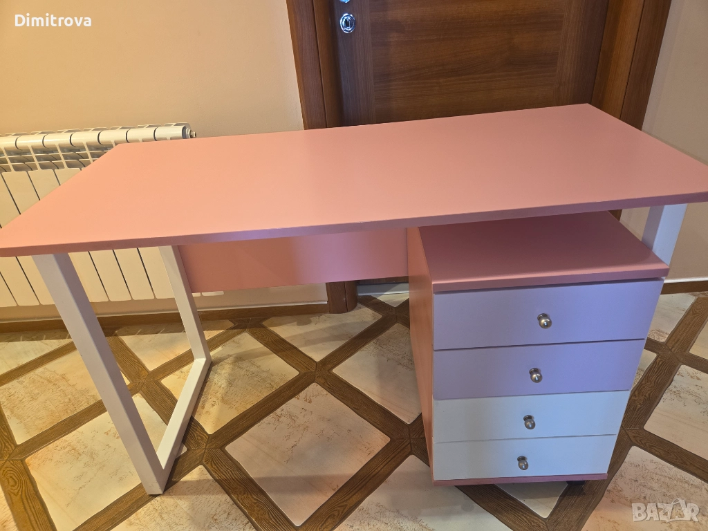 Ученическо бюро, снимка 1