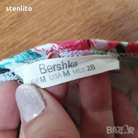 Дамско боди Bershka размер М, снимка 5 - Корсети, бюстиета, топове - 32815361