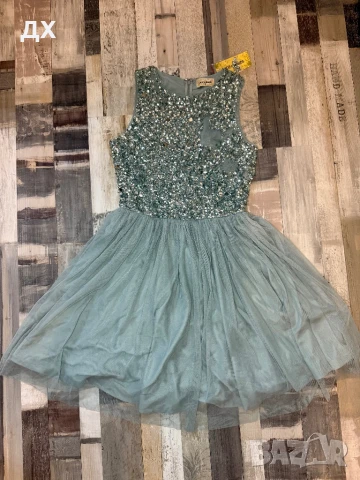 Рокля с пайети и тюл Lace & Beads