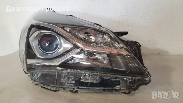 Оригинален десен фар за Toyota Yaris / Тойота Ярис  (2017-2020), снимка 4 - Части - 49660064