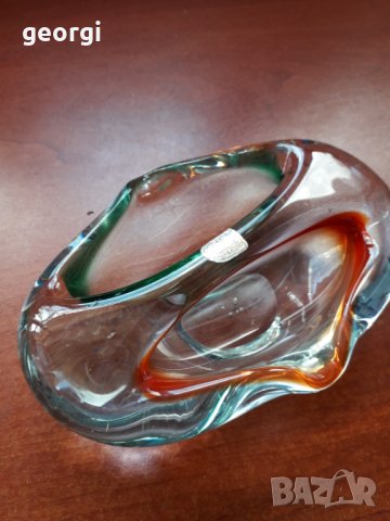 Пепелник от многоцветно стъкло, снимка 4 - Други стоки за дома - 32343921