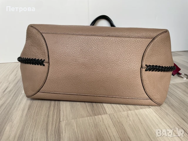 Tod's кожена чанта Оригинал, снимка 4 - Чанти - 51229291