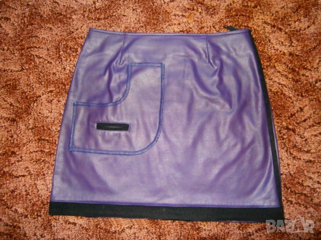 Пола в лилаво-имитираща кожа