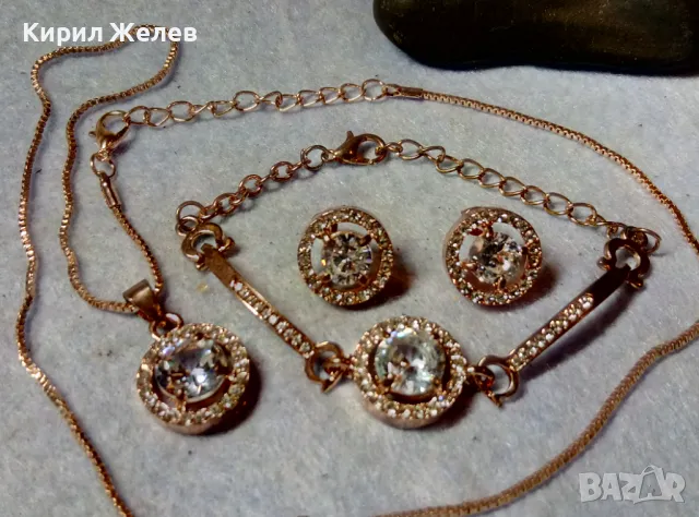 НЕЖЕН ПОЗЛАТЕН БИЖУТЕРИЕН АРТ КОМПЛЕКТ ГРИВНА ОБЕЦИ и КОЛИЕ с ФАСЕТИРАНИ ИСКРЯЩИ ЦИРКОНИ 48763, снимка 13 - Бижутерийни комплекти - 48734577