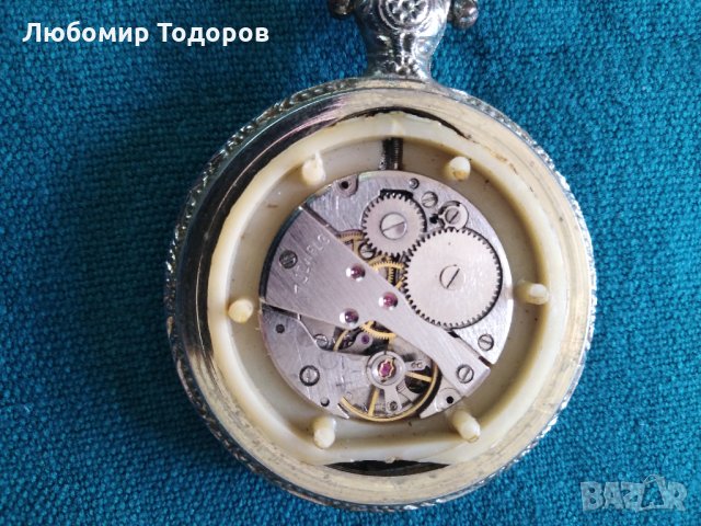 Джобен часовник с капак MARINA-antimagnetic, снимка 5 - Други ценни предмети - 33367170