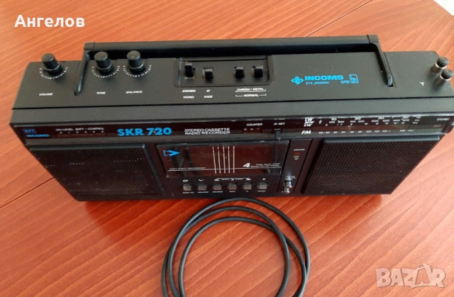 Радиокасетофон SKR 720, снимка 2 - Радиокасетофони, транзистори - 52971741
