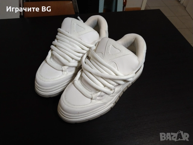 Спортни обувки, Bershka, снимка 4 - Спортни обувки - 52453467