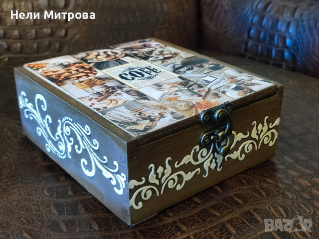 Дизайнерска кутия за кафе + 10 безплатни капсули Лаваца!, снимка 1 - Домашни напитки - 44892713