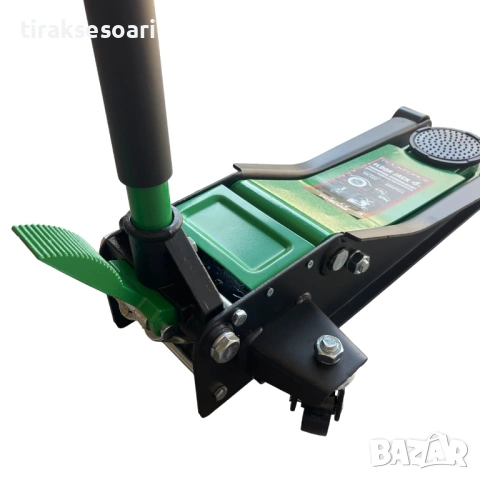 Нископрофилен хидравличен крик тип крокодил 4T с педал и двойна помпа – ROCKFORCE Т84008 (75-505 мм), снимка 4 - Други инструменти - 53024061