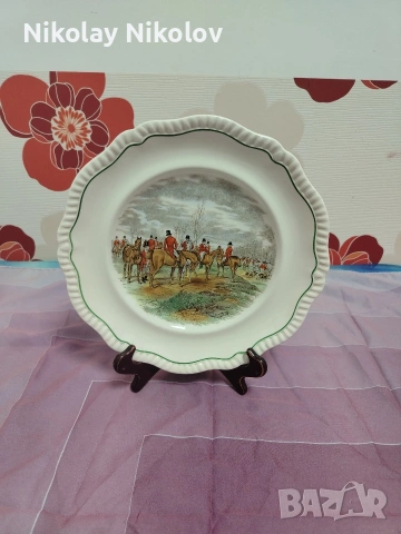 Порцеланова чиния сцена "на лов" , снимка 2 - Чинии - 53479952