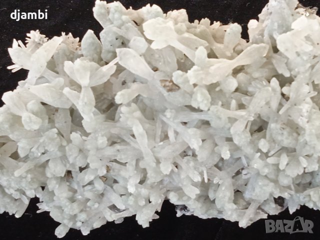 №18,Кварц, Зелен кварц с халкопирит и сфалерит, Кристали Минерали Родопи,, снимка 4 - Декорация за дома - 43341234