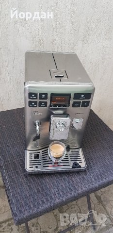 Кафемашина Saeco Exprelia Инокс с БГ Меню. Обслужена! , снимка 2 - Кафемашини - 43645760
