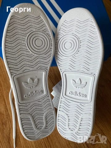 Оригинални Adidas, снимка 11 - Маратонки - 53372328